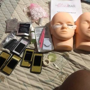 Lash extension starter kick with manual